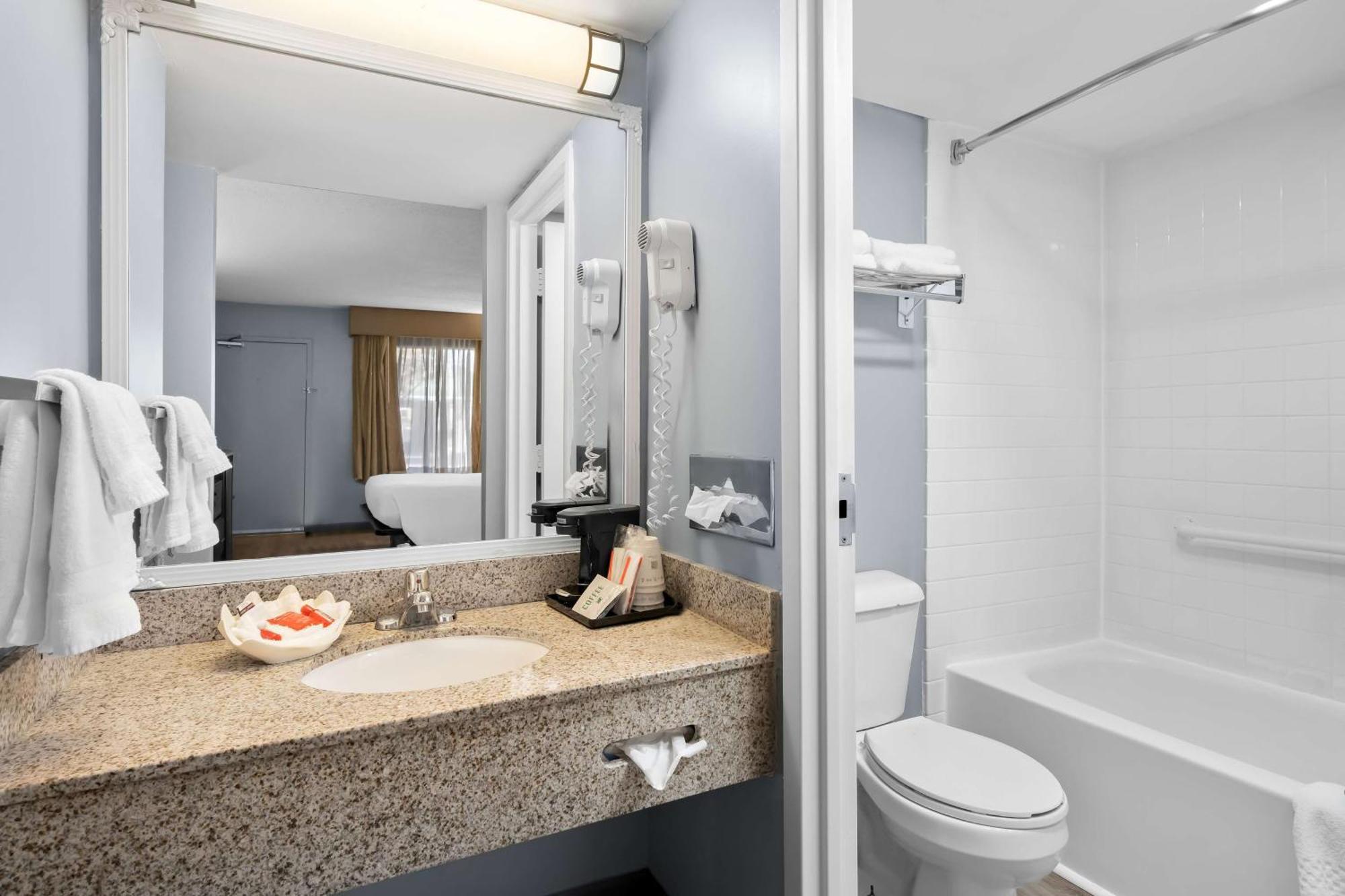 Brandywine Valley Inn Surestay Plus By Best Western Wilmington Luaran gambar